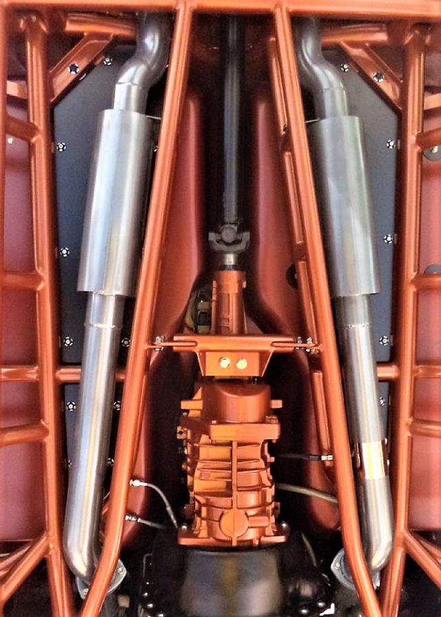 1962-chevrolet-corvette-undercarriage (2).jpg