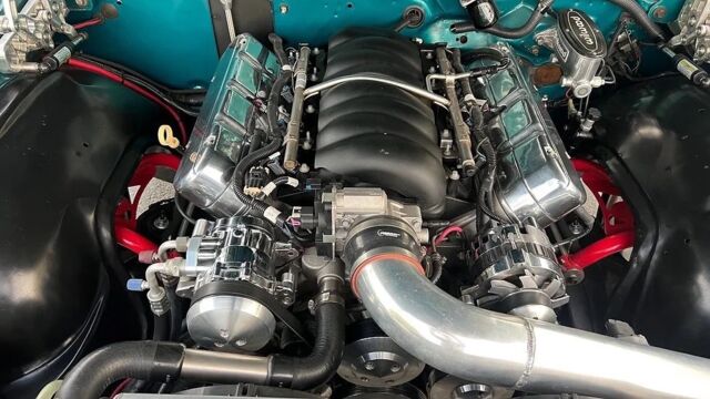 5f9cb2_094aec19742a43de912a9cc37916e18a~mv2 Large.jpeg