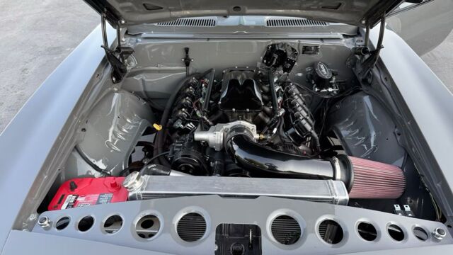 5f9cb2_57eafe12aec34158ae8c04023e8a064c~mv2 Large.jpeg