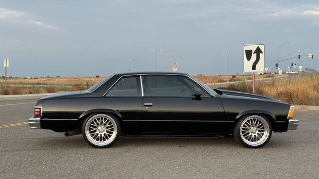 5f9cb2_721229c44c4a46d794feae38be0f2a82~mv2 Large.jpeg