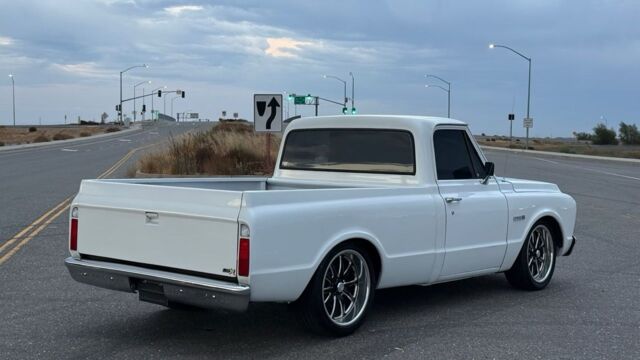 5f9cb2_9ebdc4f566a1494695fe1e85eeb30696~mv2 Large.jpeg