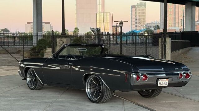 5f9cb2_932d0d96bcd64a80b976de01d2b9334e~mv2 Large.jpeg