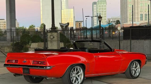 5f9cb2_9280429a95114b5390cea14e3a165f11~mv2 Large.jpeg